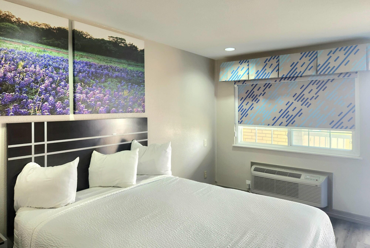 Bedroom 6