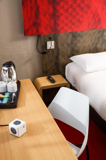 Bedroom 3, ibis Coventry South, Coventry