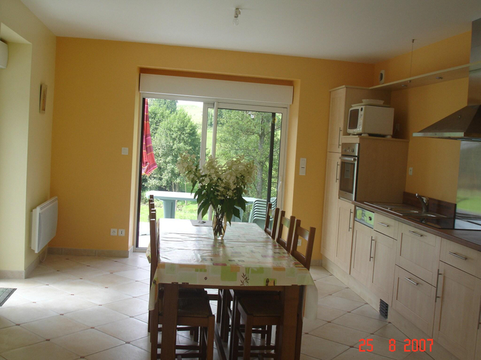 Others 4, Peaceful Stay near Lake, Manche