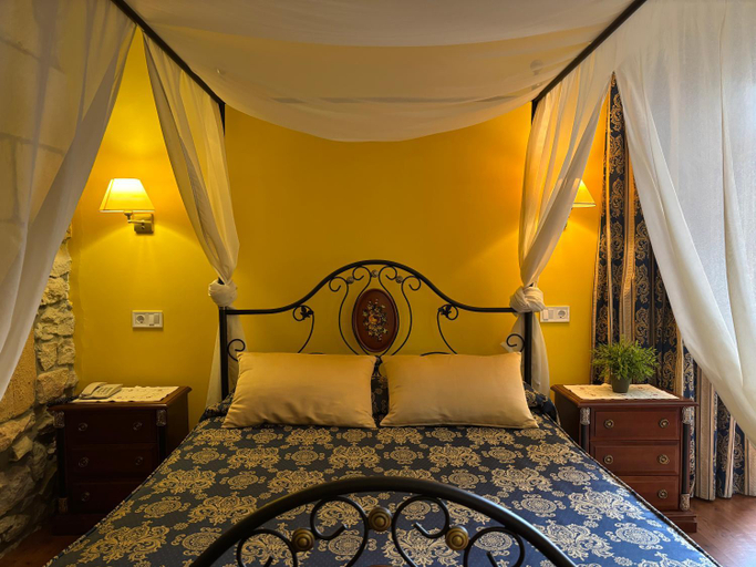 Bedroom 2, Hotel Casona Los Caballeros, Cantabria