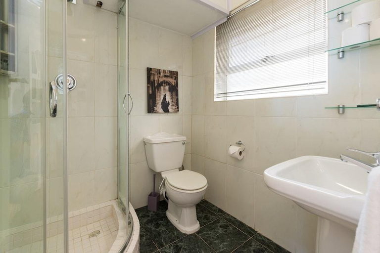 Bathroom, Panorama 9, City of Cape Town