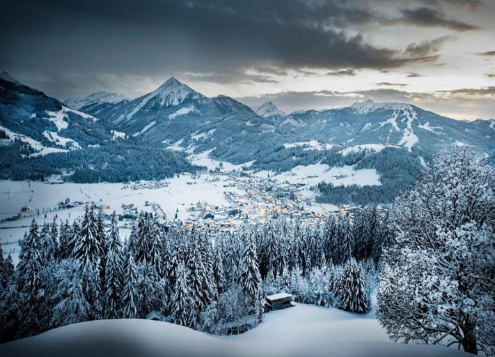 View from property 5, Charming Holiday Home in Huttau With Barbecue, Sankt Johann im Pongau