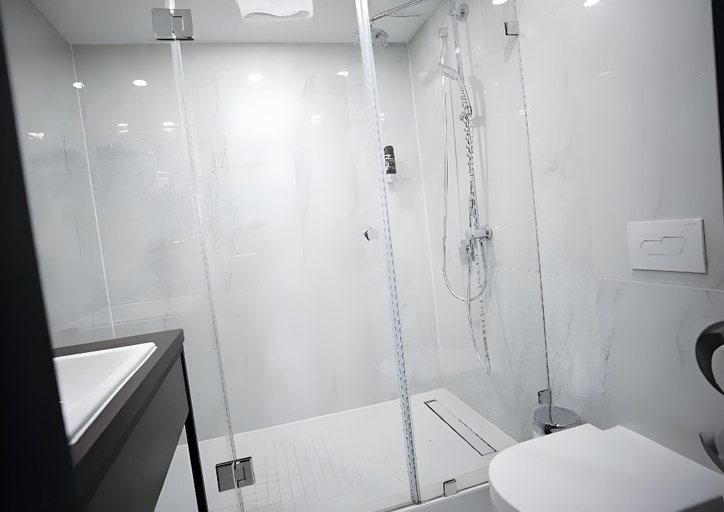 Bathroom 4, Skyline Hotel Frankfurt, Frankfurt am Main