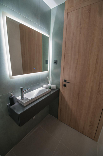Bathroom 5, BJ81 Suite Hotel, Siófok