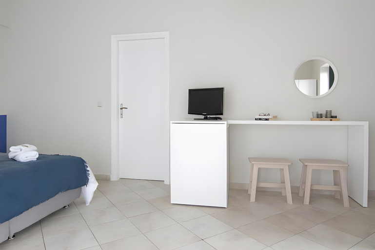 Bedroom 2, Gt Beach Hotel, Crete