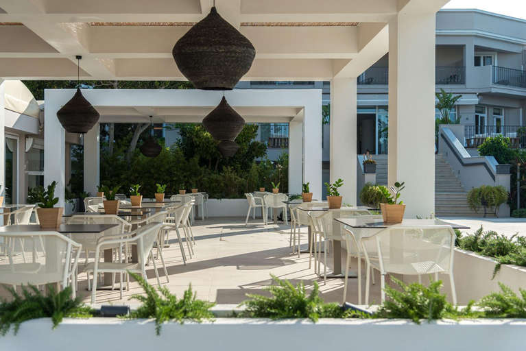 Food & Drinks 5, Bitzaro Grande Hotel & Suites, Ionian Islands