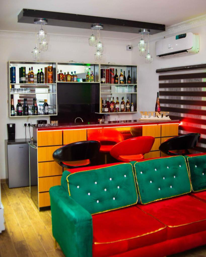 Food & Drinks 5, Dozubel Hotel, AbujaMun