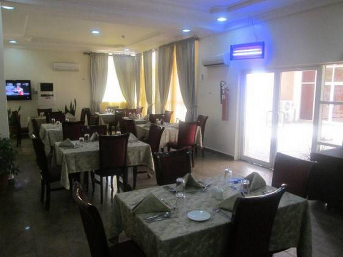 Food & Drinks, Gombe Jewel Hotel, AbujaMun