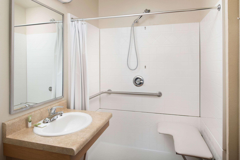 Bathroom, Woodspring Suites Cincinnati Airport Florence, Boone