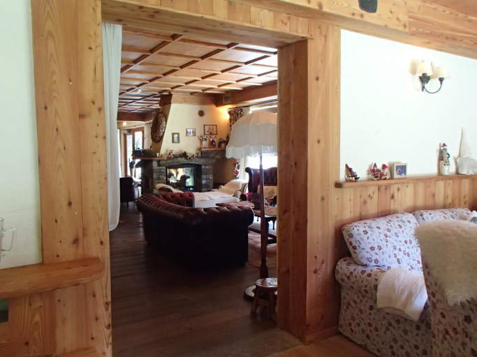 Others 4, Le Rocher Hotel, Aosta