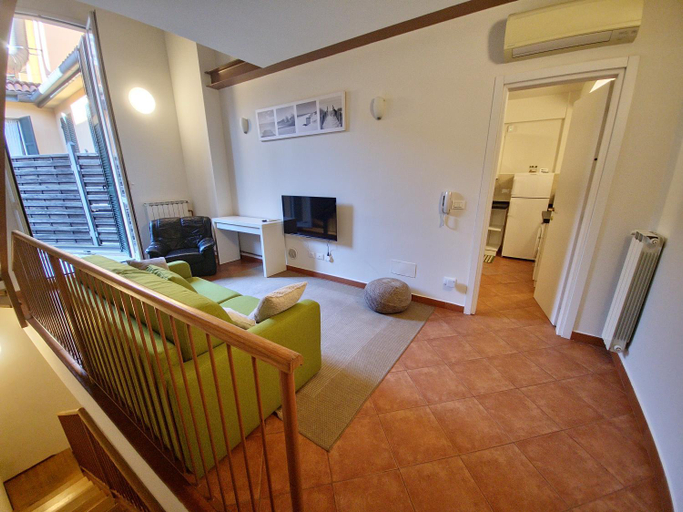 Others 3, Corte Galliera 2 - self check-in, Bologna