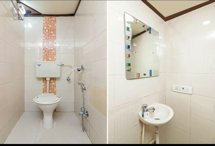 Bathroom 4, Via Embassy Suites, Mumbai Suburban