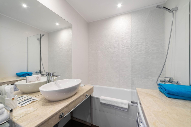 Bathroom, Prestige Hotel, Sochi gorsovet