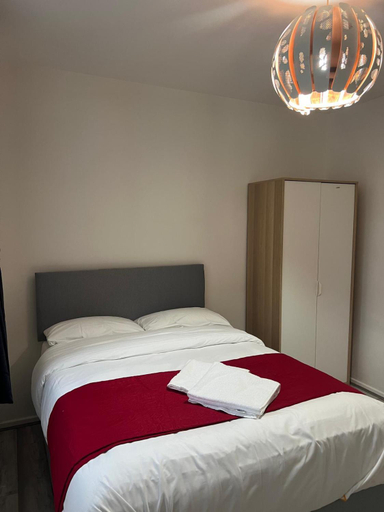 4, Starlet Stepney, London
