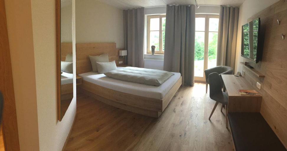 Bedroom 3, Landgasthof zum Muller, Passau