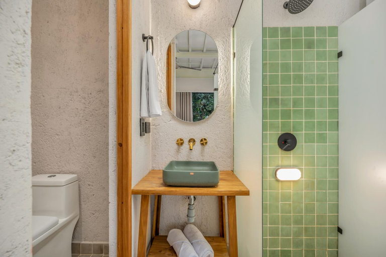Bathroom 4, Botanica Hotel Manila by HOUSY, Medellín