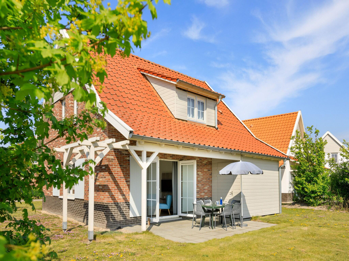 5, Villa in Arcen with Free Access to Thermal Spa, Arcen en Velden