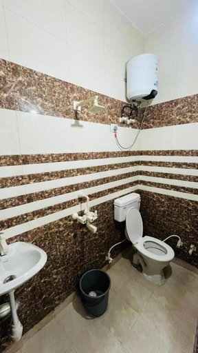 Bathroom, Hotel The Majestic Taj, Agra