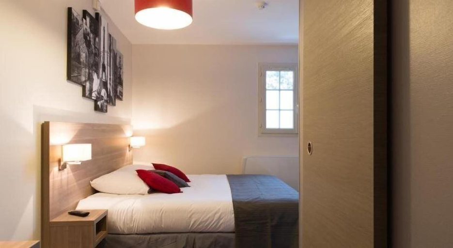 Bedroom 3, Storia Da Ennio, Yvelines