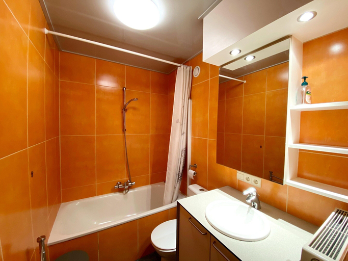 Bathroom, Apartment in Nieuwpoort With Sea Views, West-Vlaanderen