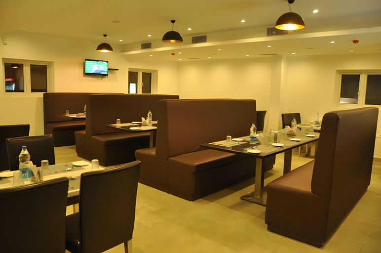 Food & Drinks 3, Saaral Residency, Chennai