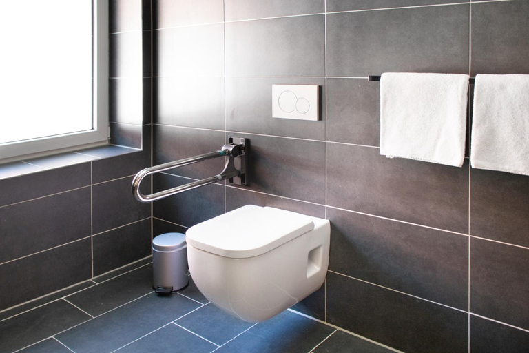 Bathroom 5, KU Hotel by WMM Hotels, Kulmbach