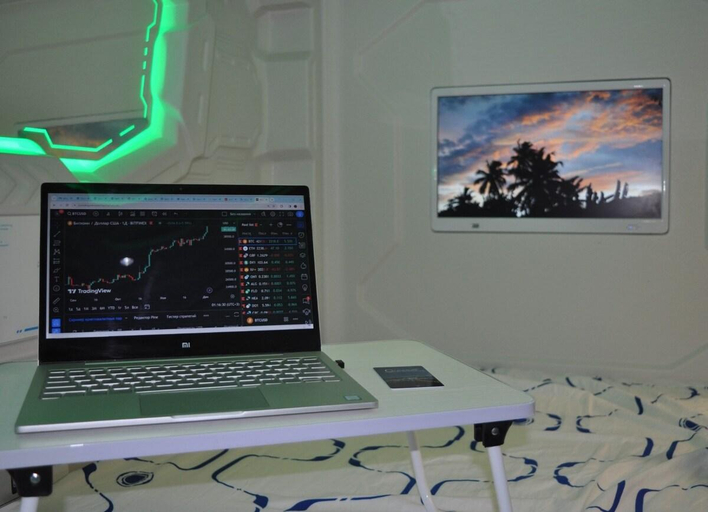 Bedroom 2, Cosmos capsule coworking London, London