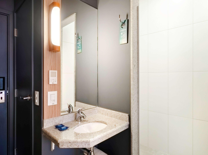 Bathroom 4, ibis budget São Caetano, São Caetano do Sul