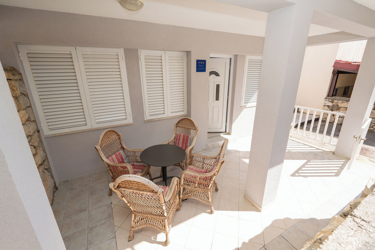 Others 2, Apartments Adela III, Novalja