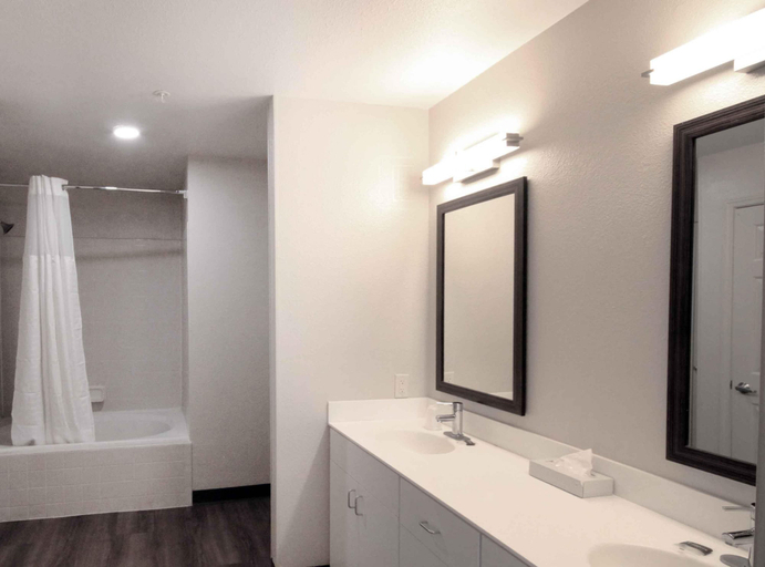 Bathroom 4, Extended Stay America Suites Albuquerque Rio Rancho Blvd, Sandoval