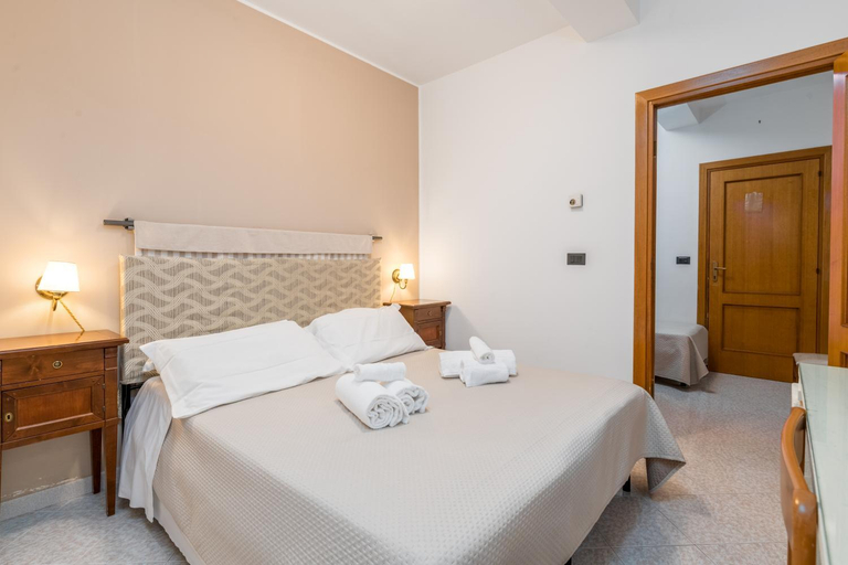Bedroom 3, Piccolo Hotel Villa Rosa, Brindisi