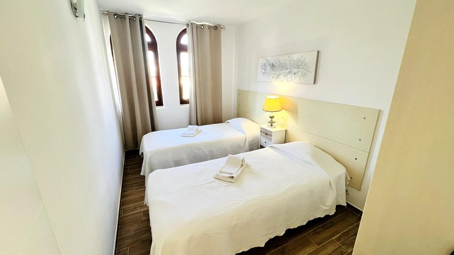 Bedroom 3, Charming triplex T2 in the Old Village, Vilamoura, Loulé