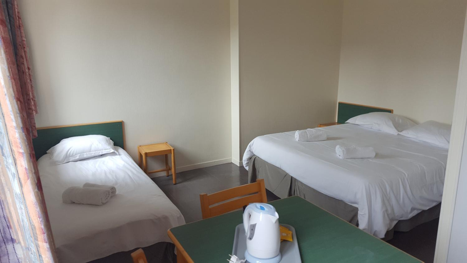 Bedroom 2, Le Chateau de Chantereine, Seine-Maritime