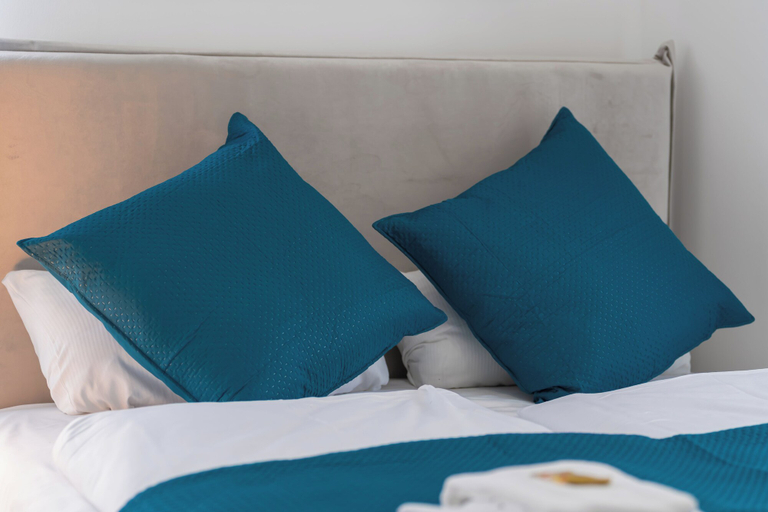 Bedroom 3, Lit Living-Luxury-Box Spring - Parking, Wetteraukreis