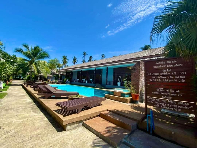 Swimming Pool 17