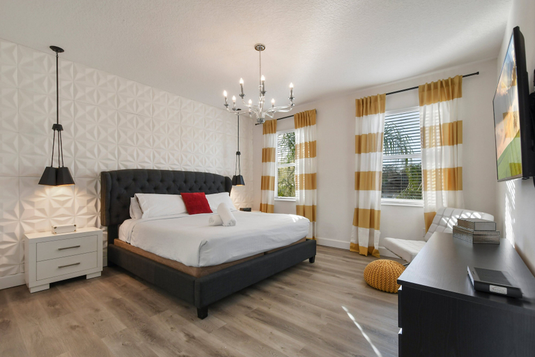 Bedroom 3, Elegant Home With Pool & Spa, Close to Disney, Osceola