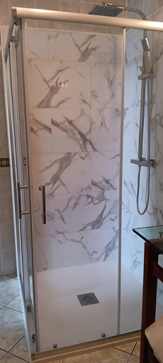 Bathroom 5, L' Epicurien, Meurthe-et-Moselle