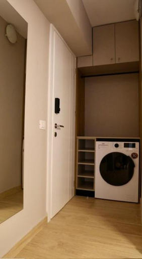 Others 4, Stylish Studio in Central Tirana 3A, Tiranës