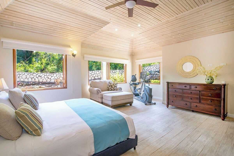 Bedroom 2, Half Hill All