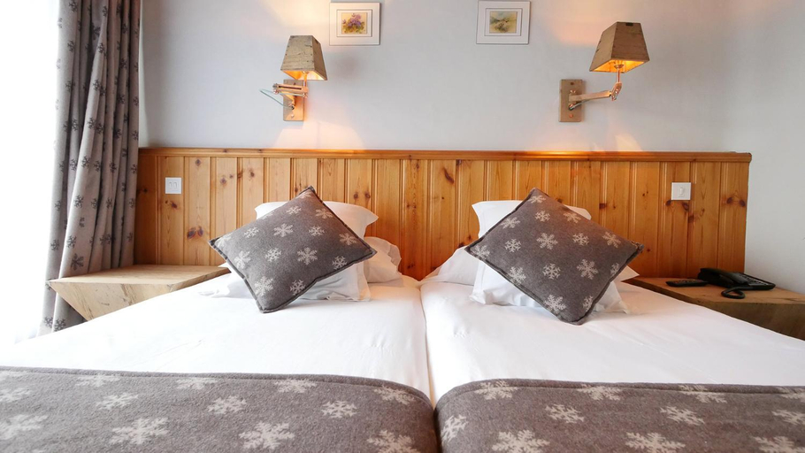Bedroom 2, L'Annexe, Savoie