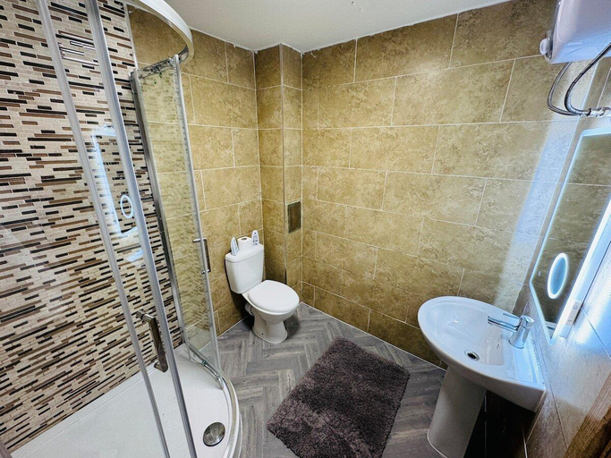 Bathroom, The Edge FT2, London