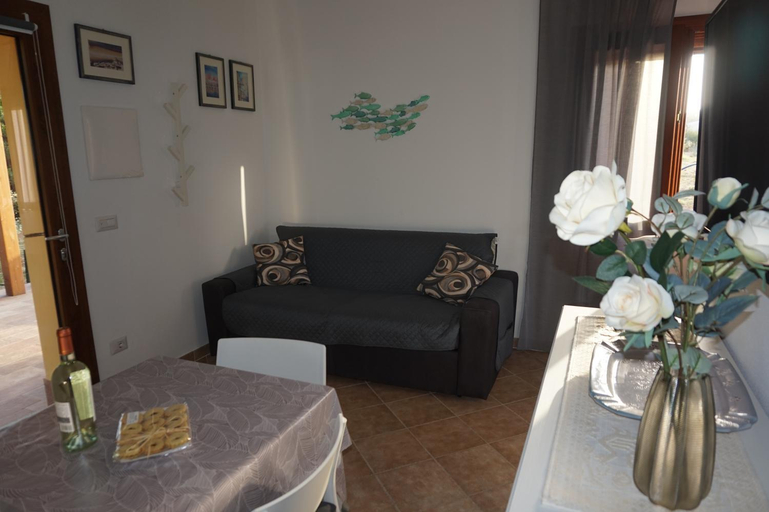 Bedroom 2, Bombarde Natural House, Sassari
