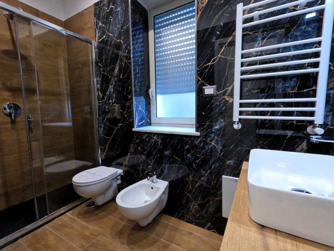 Bathroom 5, BlackWoody Contemporary Rooms - Napoli Centro Storico, Napoli