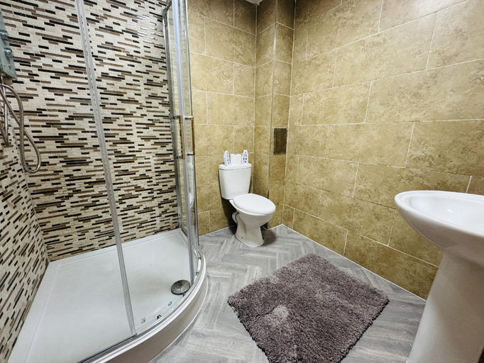 Bathroom, The Edge FT1, London