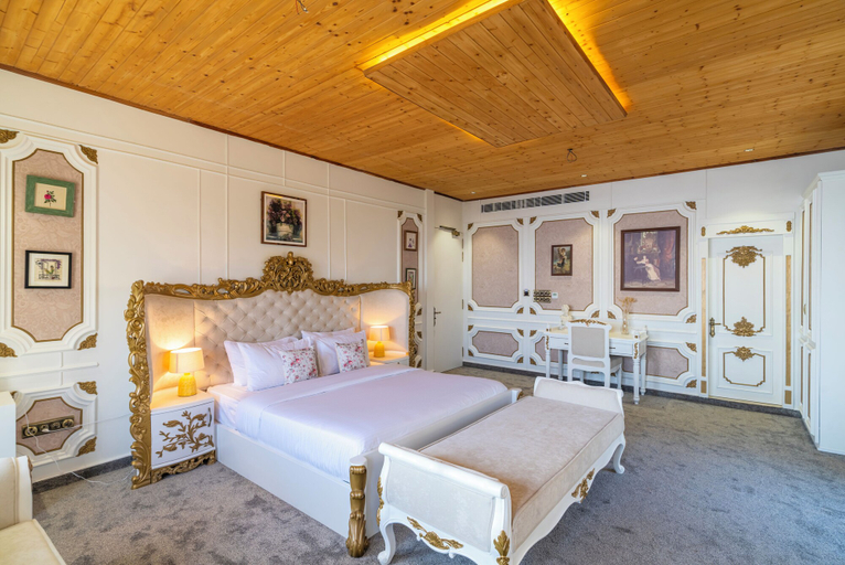 Bedroom 2, The English Country House, Dehradun