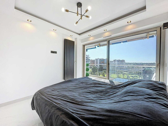 Room 4, Modern Apartment - Ac-1br- 4P - Mandelieu, Alpes-Maritimes