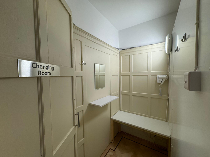 Bathroom, 365 London Hostel, London
