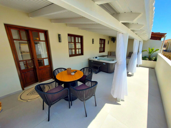 Room 2, Minares Luxury Suite, Crete