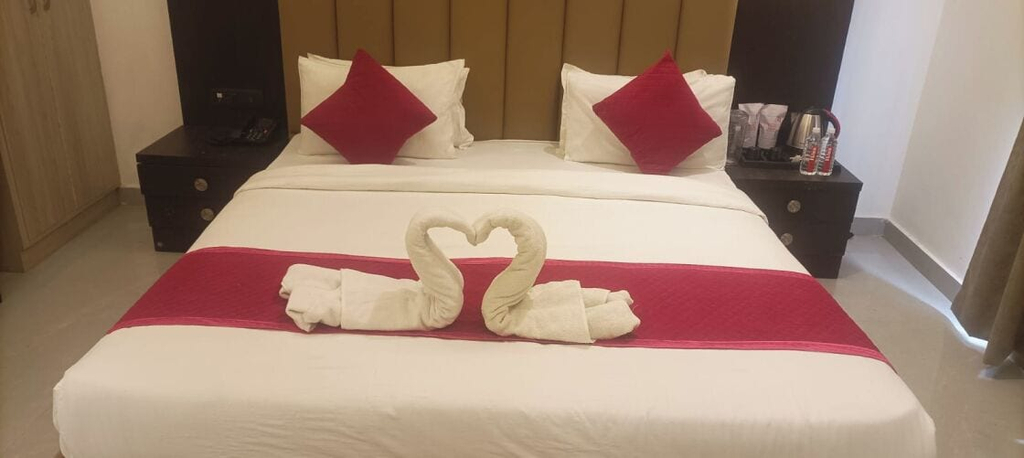 Others 4, Hotel Grand Empire, Agra