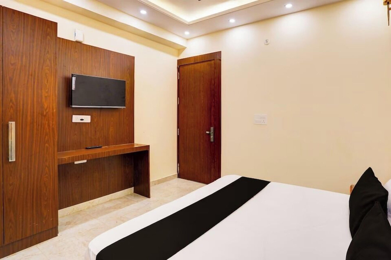 Bedroom 3, Hotel Radha Vrinda, Mathura